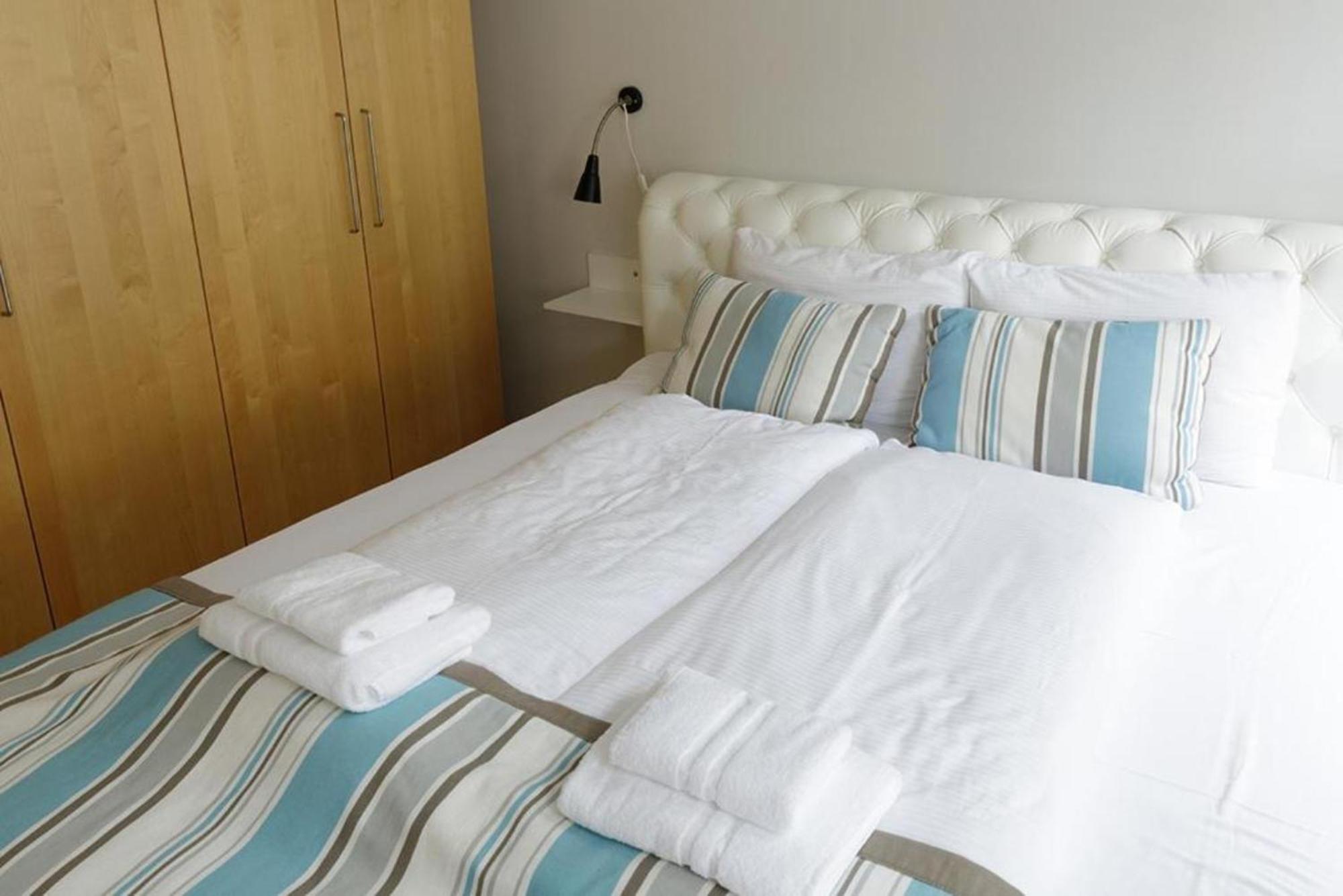 Hildibrand Apartment Hotel Neskaupstadur Экстерьер фото